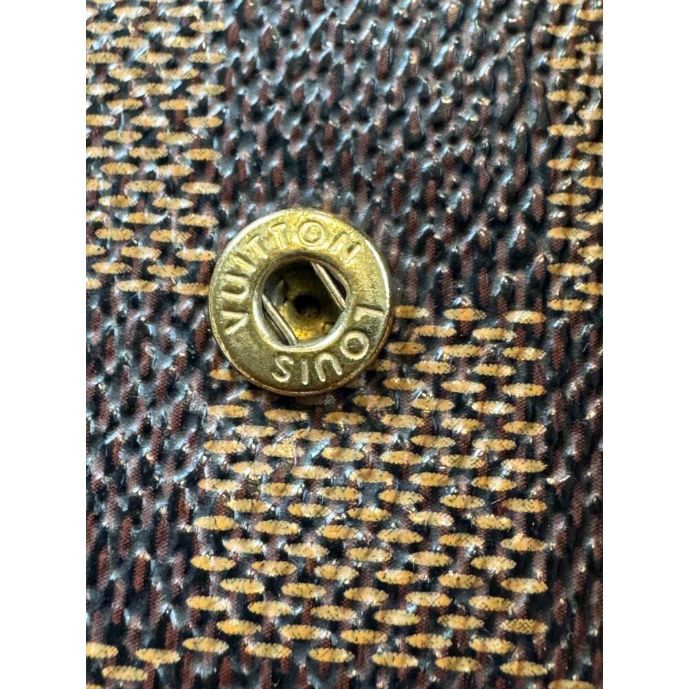 Louis Vuitton Keyholder - Picture 7 of 8